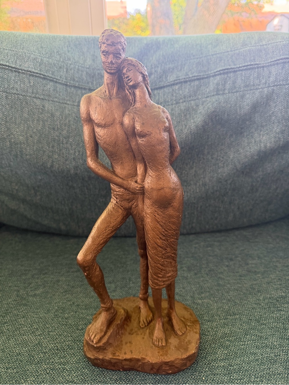 Vintage Austin Productions 1965 Lovers Embrace Sculpture 14.5" Man Woman Couple